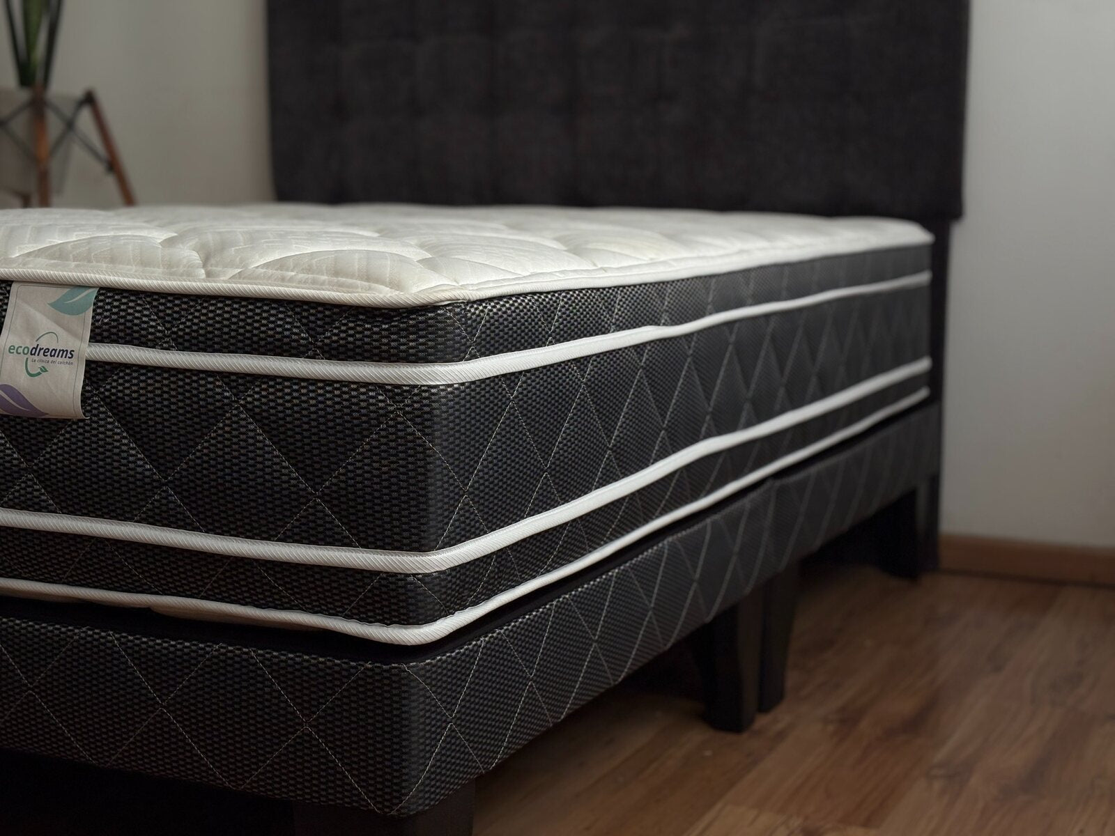 Detalle de la altura del colchón Línea Premium